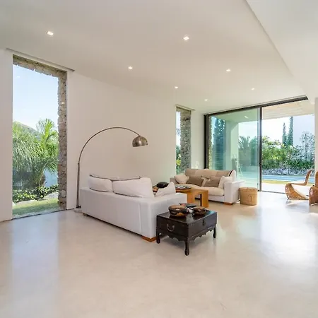 Portet Villa